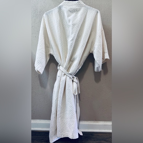 Bernard Company Spa Robe Waffle Cotton Based White Beauty One Size Luxury - Picture 8 of 9